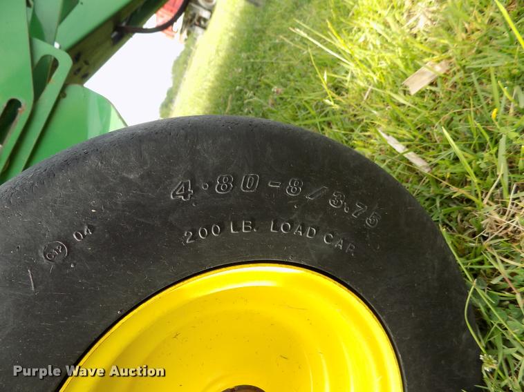 image for item J8629 2012 John Deere 568 Mega Wide Plus round baler