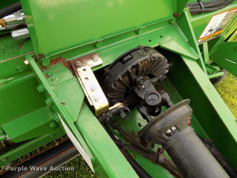 image for item J8629 2012 John Deere 568 Mega Wide Plus round baler