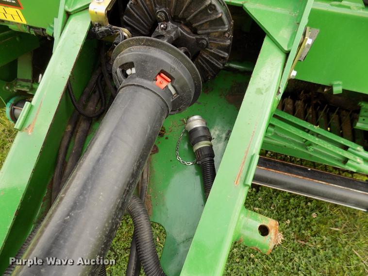 image for item J8629 2012 John Deere 568 Mega Wide Plus round baler