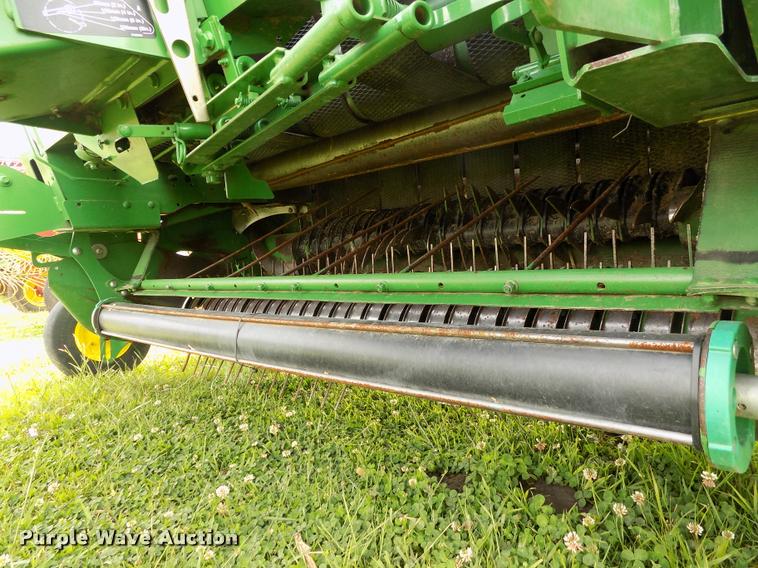 image for item J8629 2012 John Deere 568 Mega Wide Plus round baler