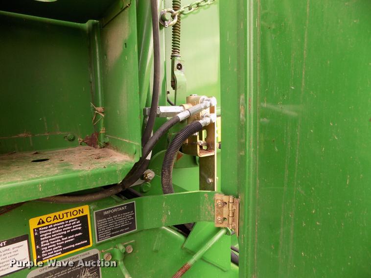 image for item J8629 2012 John Deere 568 Mega Wide Plus round baler