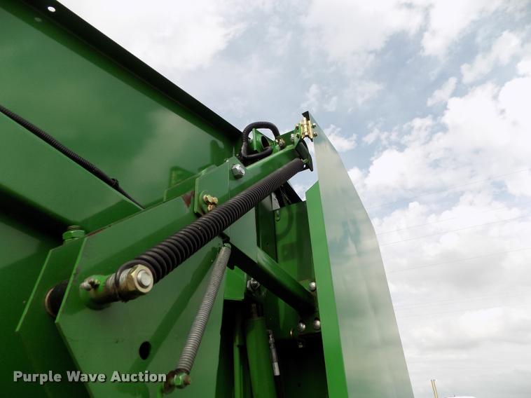 image for item J8629 2012 John Deere 568 Mega Wide Plus round baler