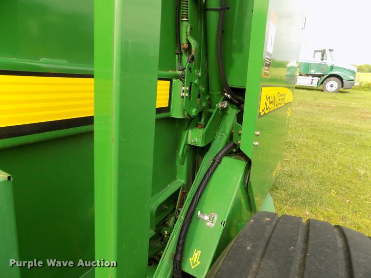 image for item J8629 2012 John Deere 568 Mega Wide Plus round baler