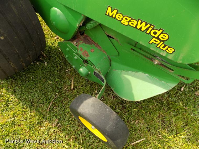 image for item J8629 2012 John Deere 568 Mega Wide Plus round baler
