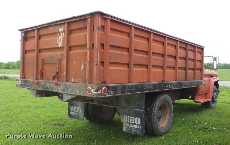 image for item J8630 1966 GMC grain truck