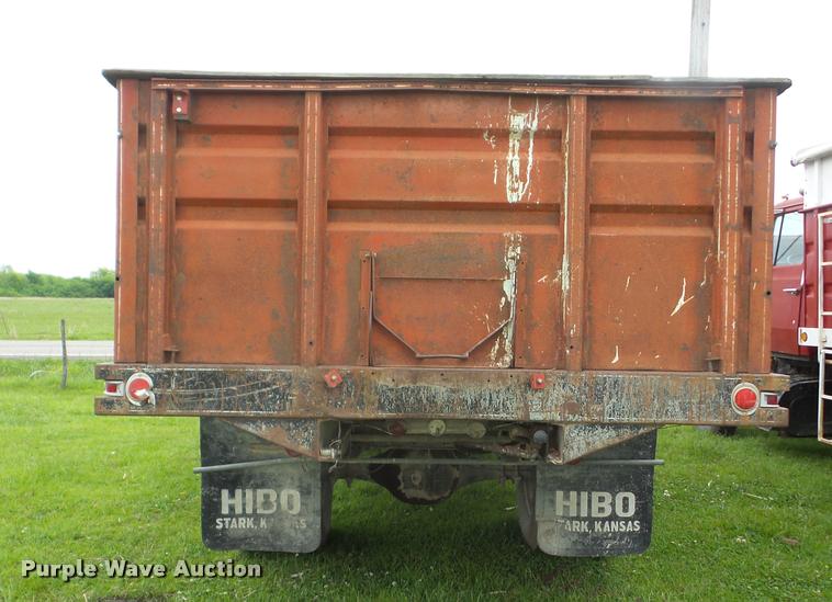 image for item J8630 1966 GMC grain truck