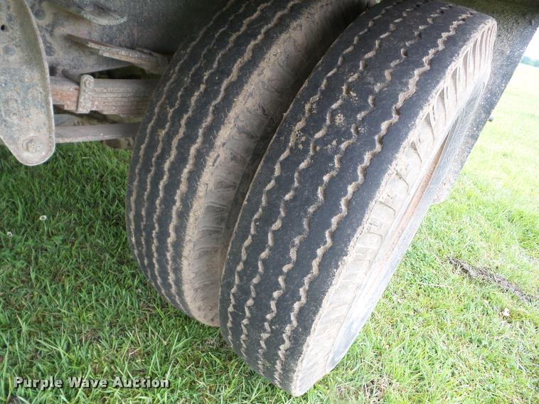 image for item J8630 1966 GMC grain truck