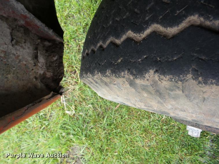 image for item J8630 1966 GMC grain truck