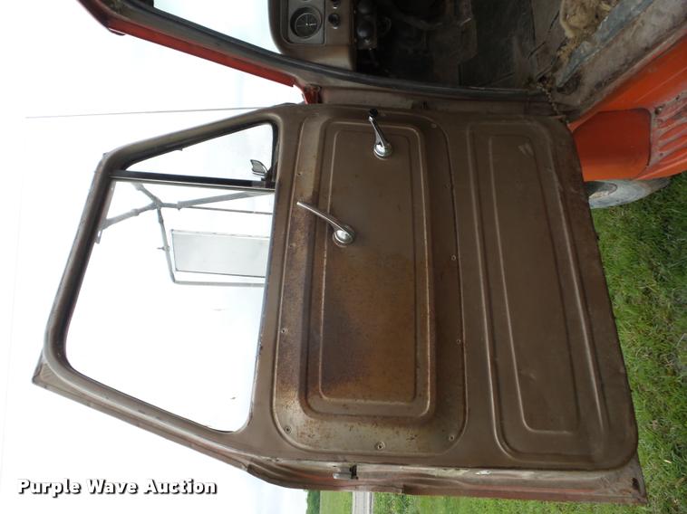 image for item J8630 1966 GMC grain truck