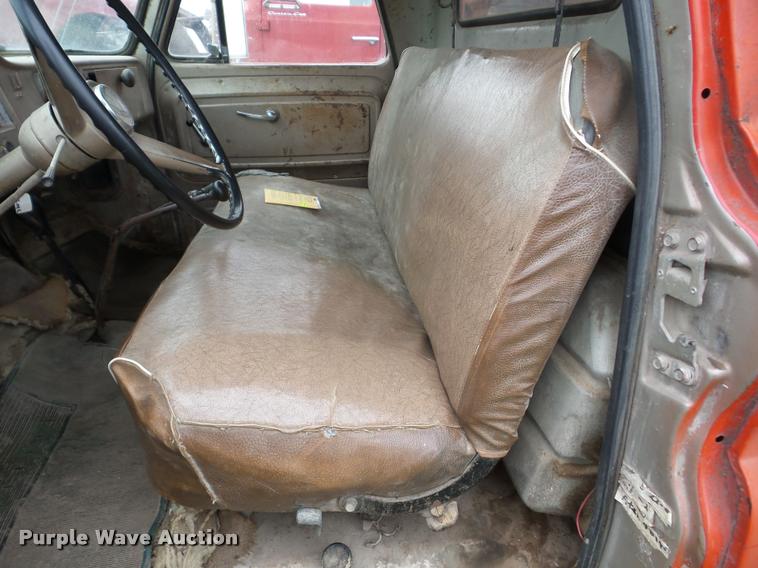 image for item J8630 1966 GMC grain truck