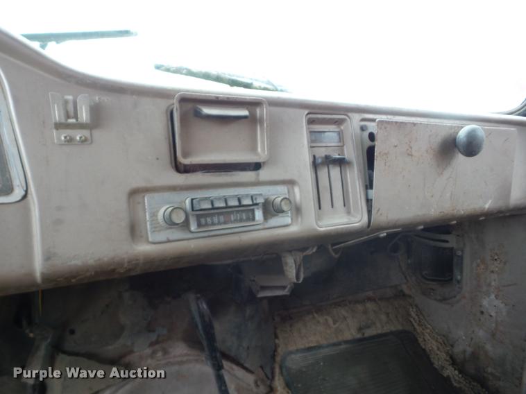 image for item J8630 1966 GMC grain truck