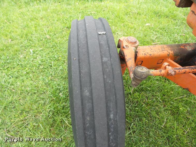 image for item J8635 1965 Allis Chalmers D17 tractor