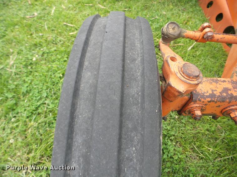 image for item J8635 1965 Allis Chalmers D17 tractor