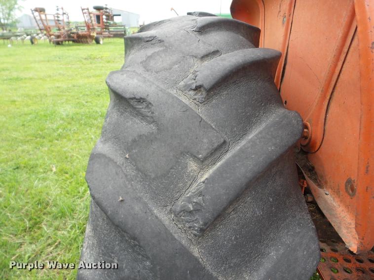 image for item J8635 1965 Allis Chalmers D17 tractor