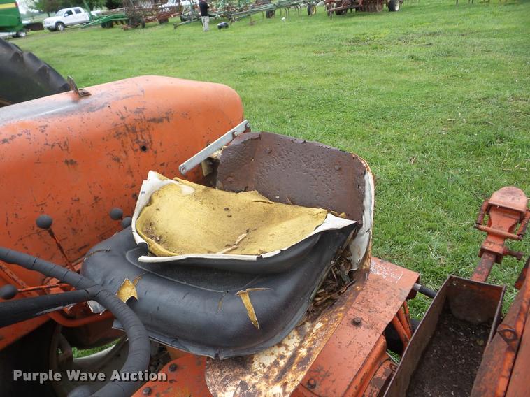 image for item J8635 1965 Allis Chalmers D17 tractor