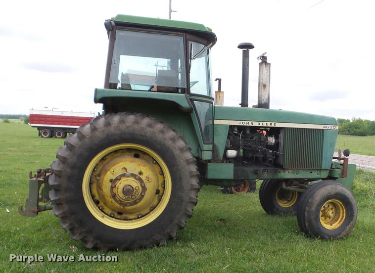 image for item J8637 1976 John Deere 4630 tractor