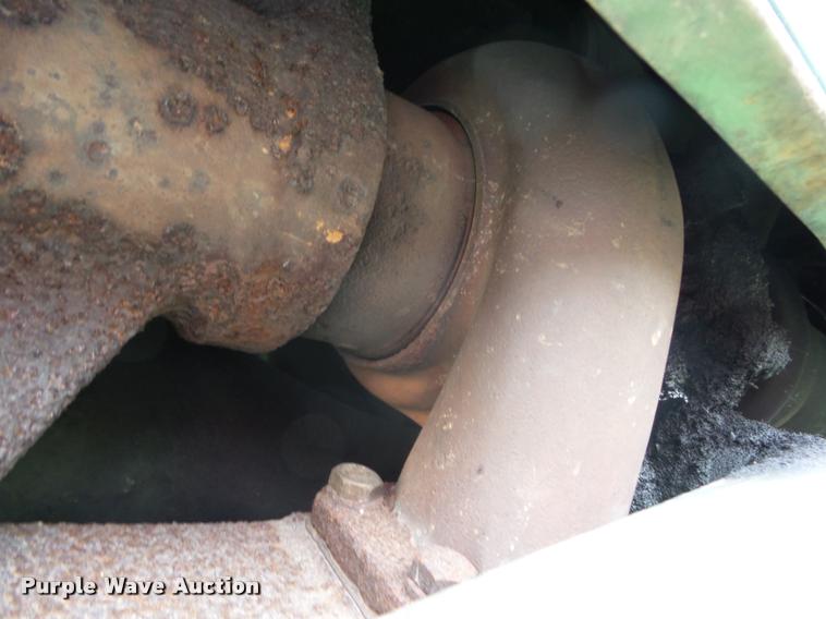 image for item J8637 1976 John Deere 4630 tractor