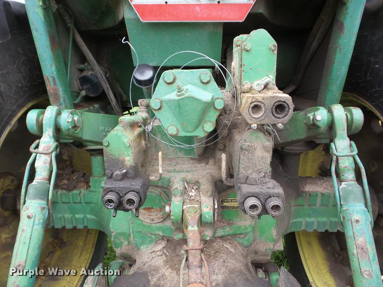 image for item J8637 1976 John Deere 4630 tractor