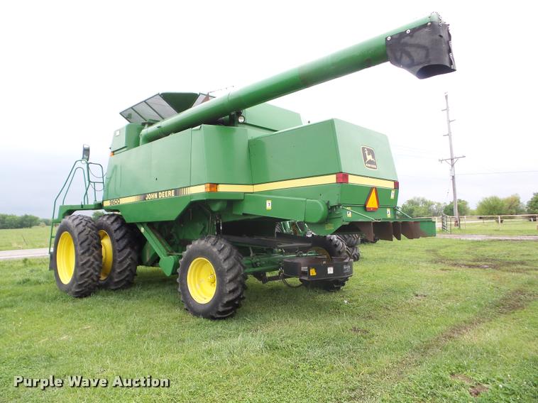 image for item J8638 1990 John Deere 9600 combine