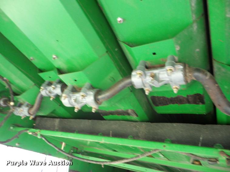 image for item J8638 1990 John Deere 9600 combine