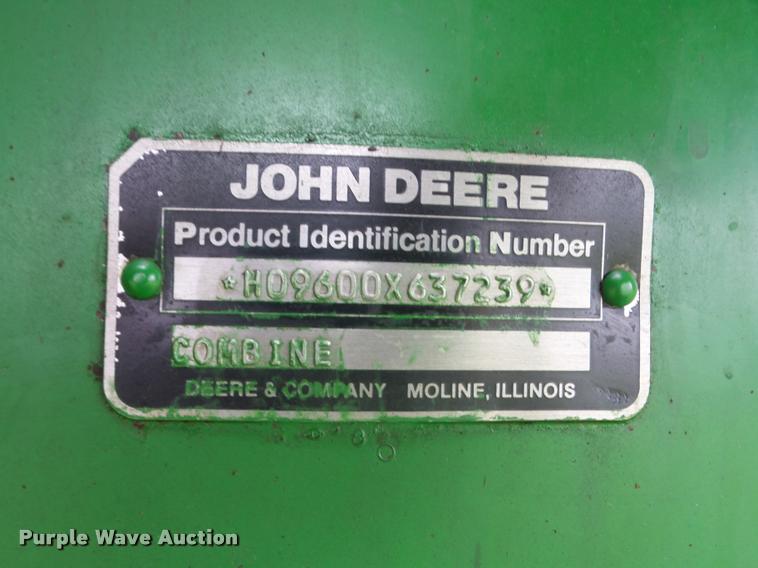 image for item J8638 1990 John Deere 9600 combine