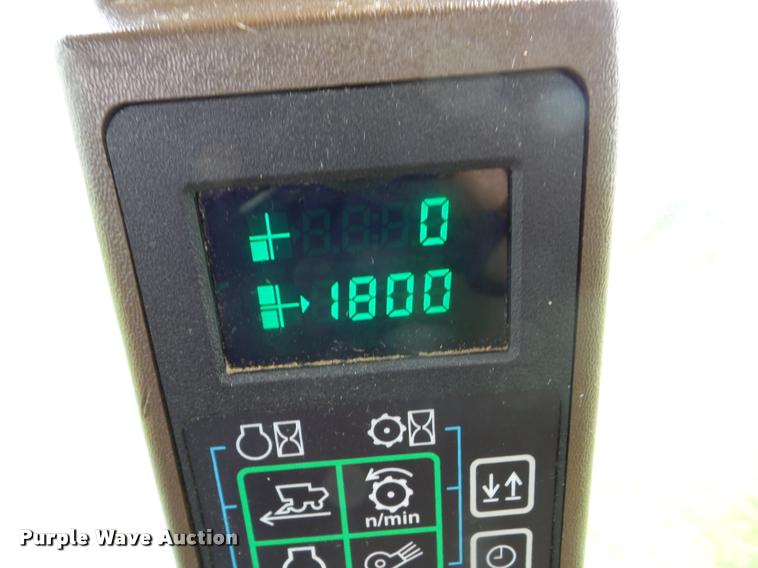 image for item J8638 1990 John Deere 9600 combine