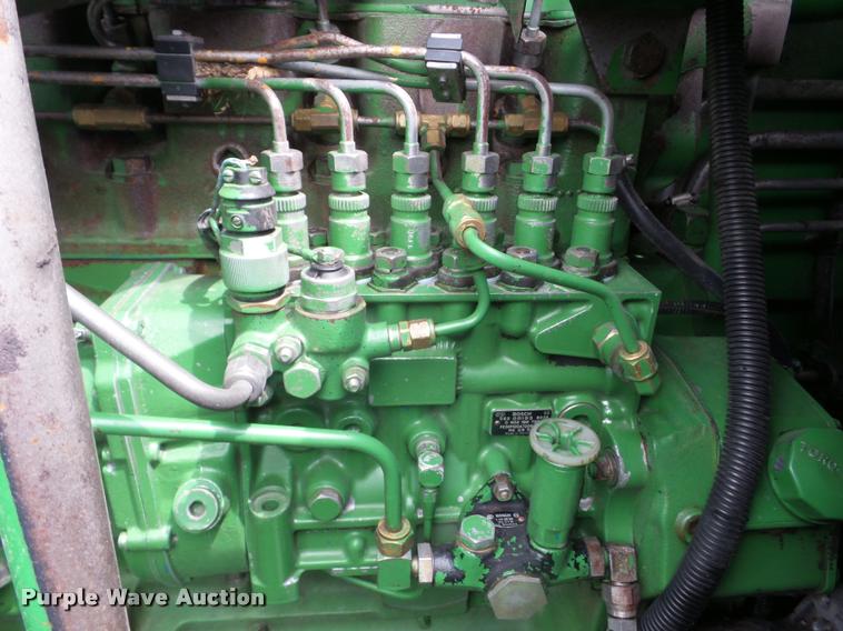 image for item J8638 1990 John Deere 9600 combine