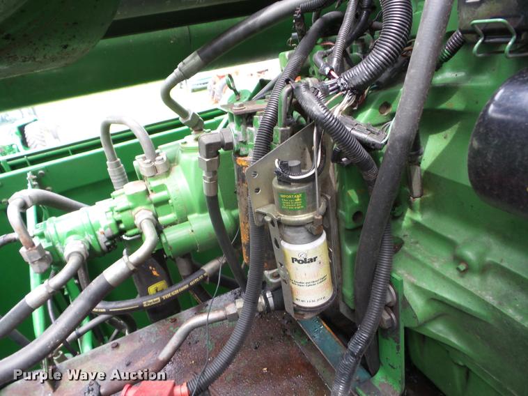 image for item J8638 1990 John Deere 9600 combine