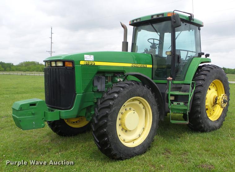 image for item J8639 1997 John Deere 8100 MFWD tractor