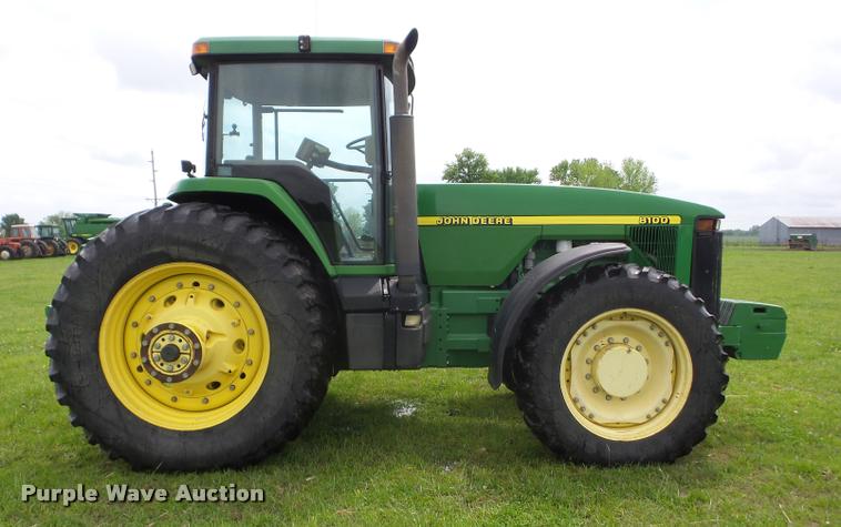 image for item J8639 1997 John Deere 8100 MFWD tractor