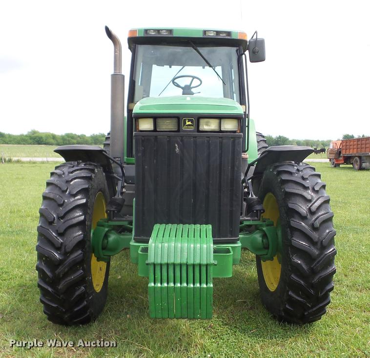 image for item J8639 1997 John Deere 8100 MFWD tractor