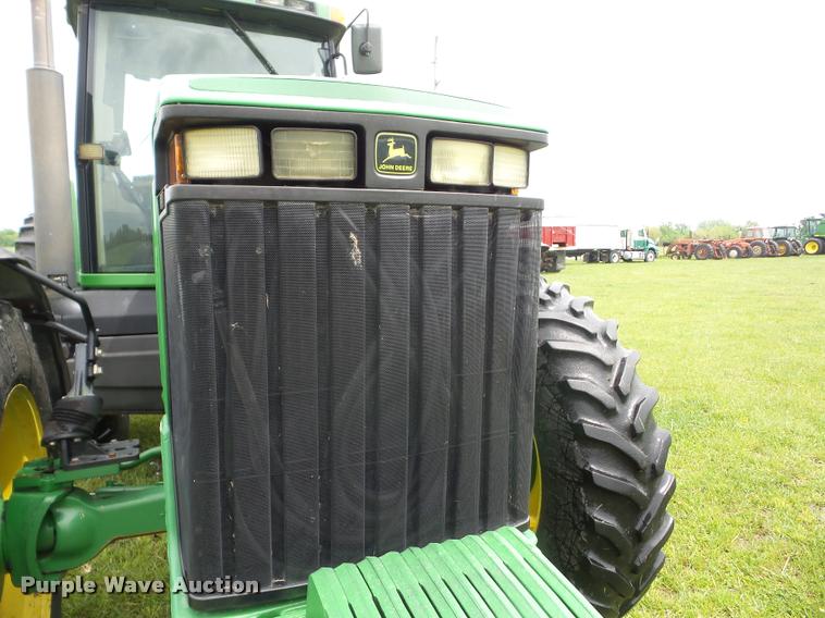 image for item J8639 1997 John Deere 8100 MFWD tractor