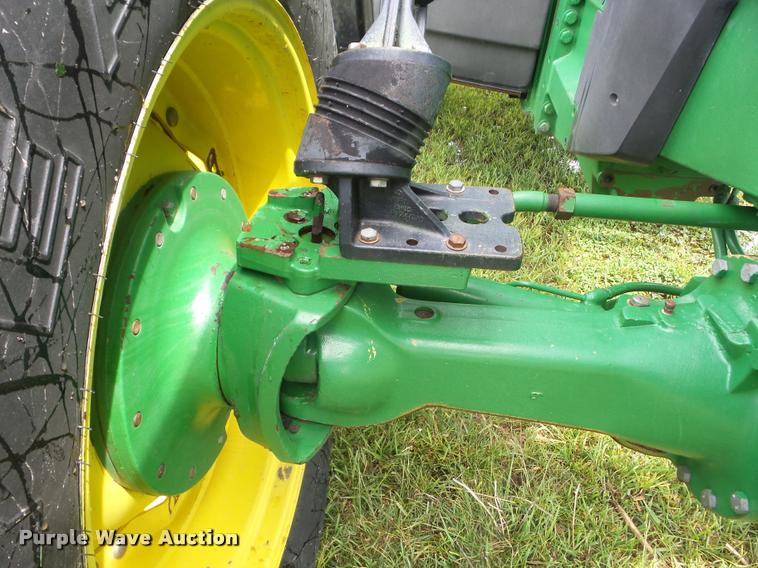 image for item J8639 1997 John Deere 8100 MFWD tractor