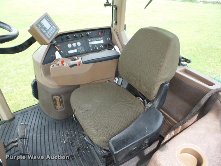 image for item J8639 1997 John Deere 8100 MFWD tractor