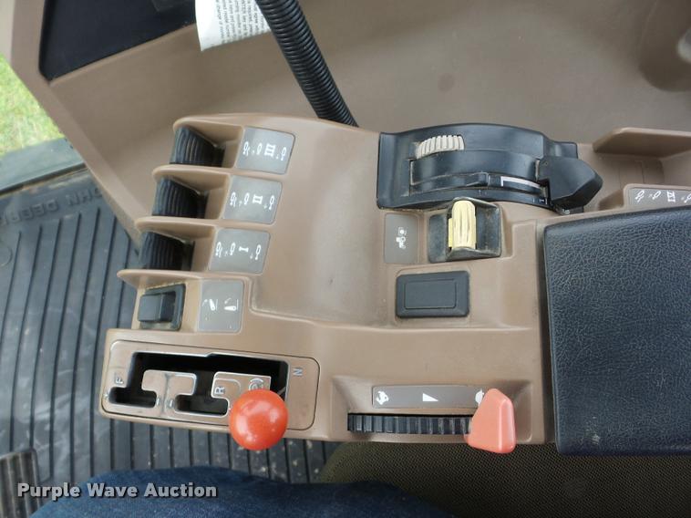 image for item J8639 1997 John Deere 8100 MFWD tractor