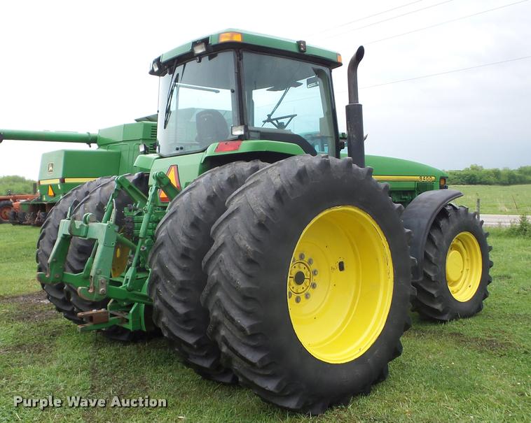 image for item J8640 1996 John Deere 8400 MFWD tractor