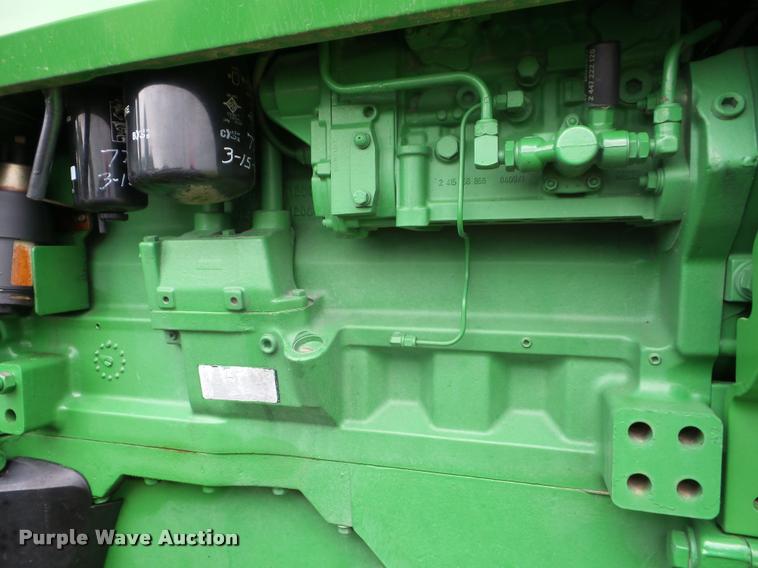 image for item J8640 1996 John Deere 8400 MFWD tractor