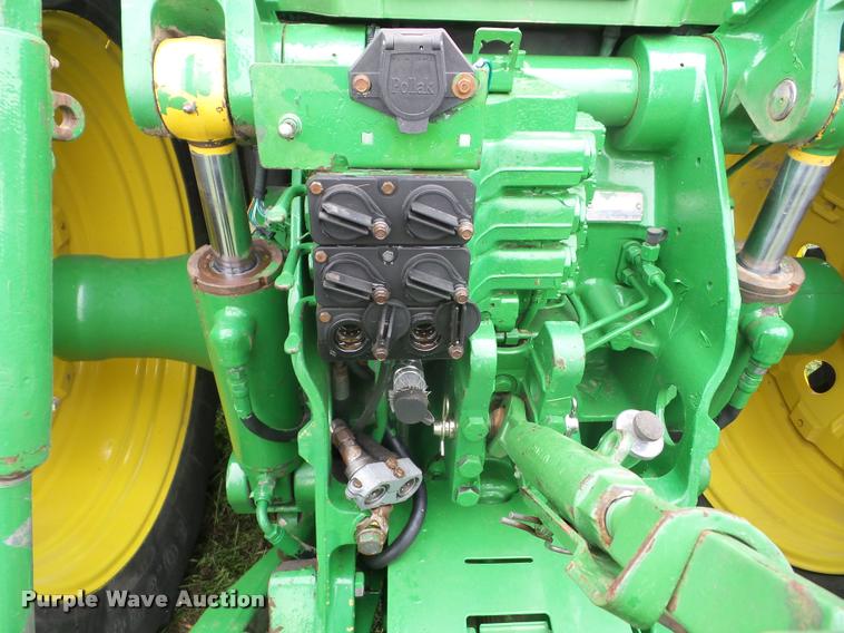image for item J8640 1996 John Deere 8400 MFWD tractor