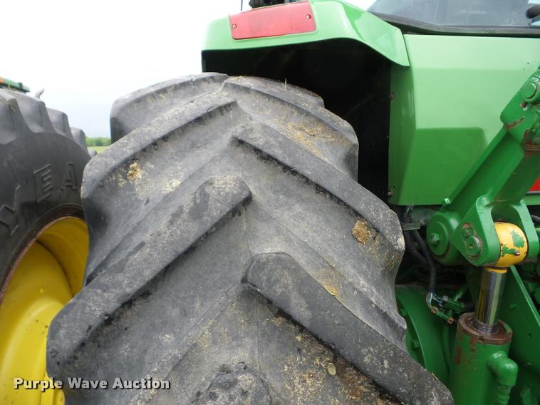 image for item J8640 1996 John Deere 8400 MFWD tractor