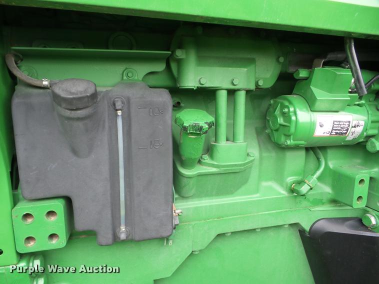 image for item J8640 1996 John Deere 8400 MFWD tractor