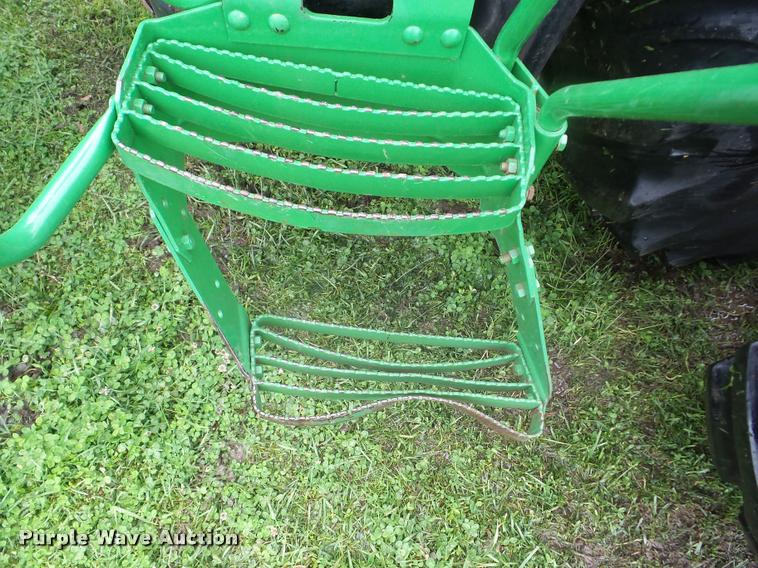 image for item J8640 1996 John Deere 8400 MFWD tractor