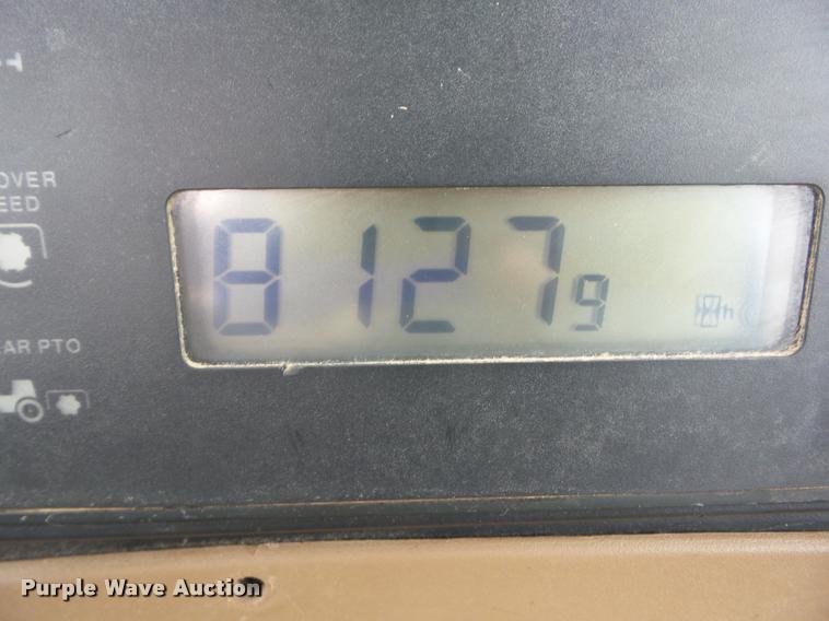 image for item J8640 1996 John Deere 8400 MFWD tractor