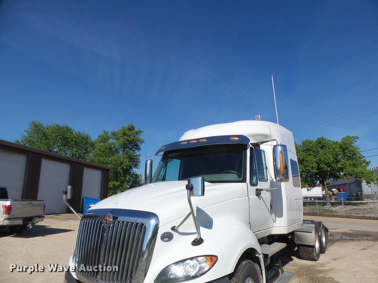 image for item DA3481 2012 International ProStar semi truck