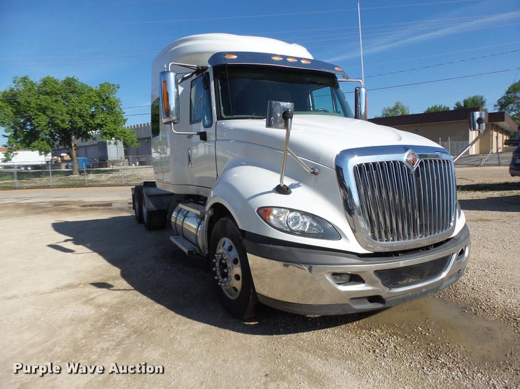 image for item DA3481 2012 International ProStar semi truck