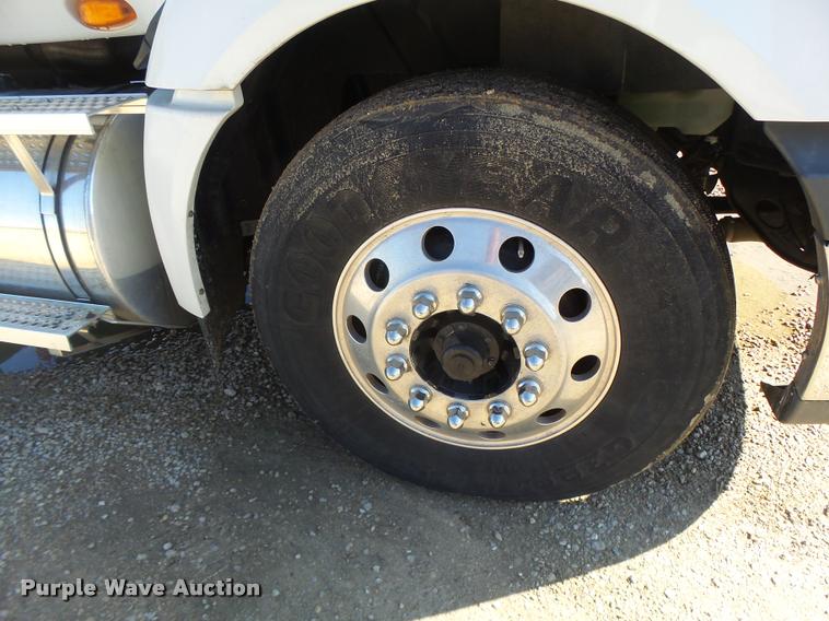 image for item DA3481 2012 International ProStar semi truck