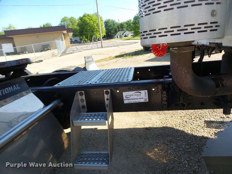 image for item DA3481 2012 International ProStar semi truck
