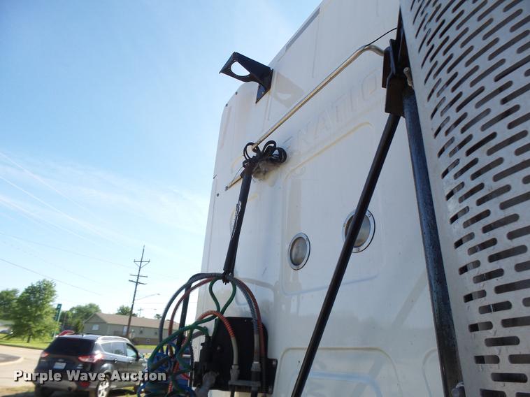 image for item DA3481 2012 International ProStar semi truck