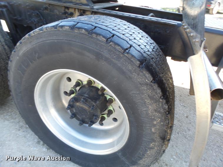 image for item DA3481 2012 International ProStar semi truck