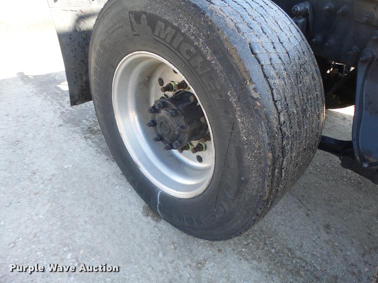 image for item DA3481 2012 International ProStar semi truck