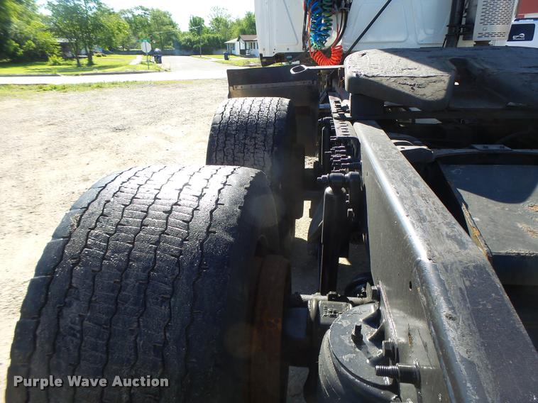 image for item DA3481 2012 International ProStar semi truck